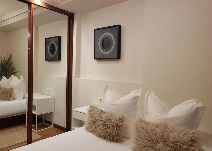 塞尔塔酒店 2* 比戈